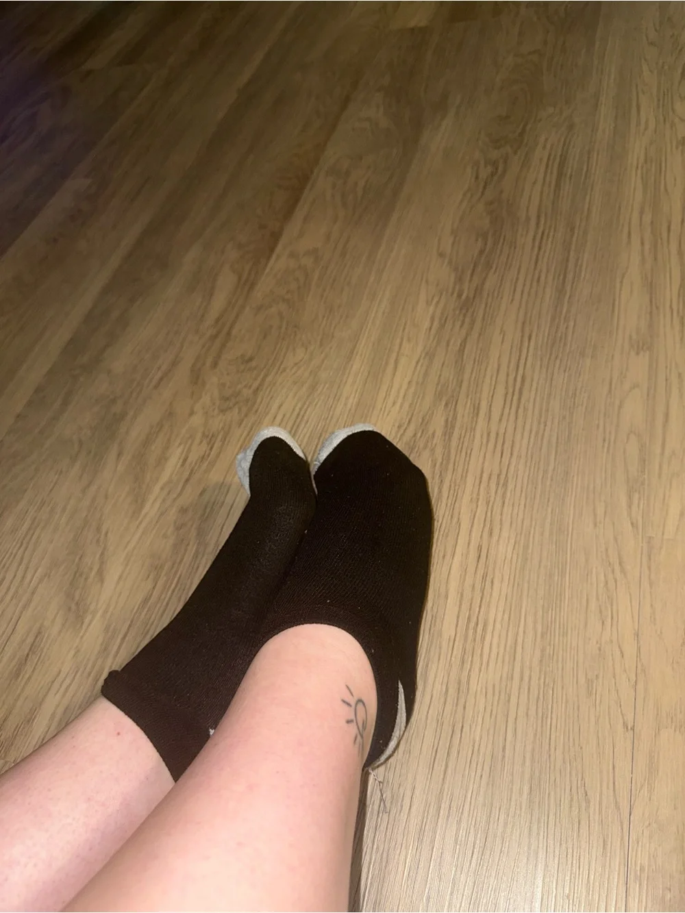 Women’s WORN No-Show Low-Cut Socks in Black and Gray